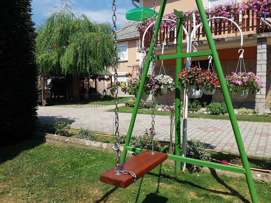 Domboldal Vendégház Noszvaj Esterno foto
